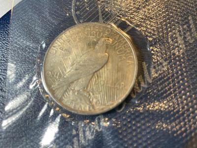 1922-P Peace Dollar GSA Soft Pack United States Uncirculated Silver Dollar Coin as Pictured.