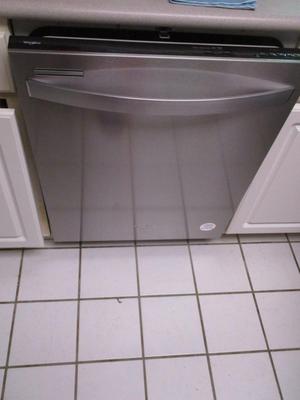 2022 Whirlpool Dishwasher (K)