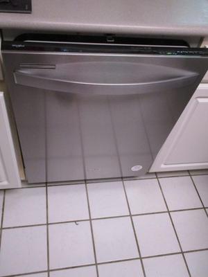 2022 Whirlpool Dishwasher (K)