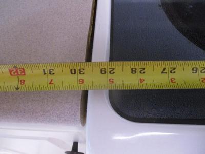 2024 Frigidaire White Stove (K)