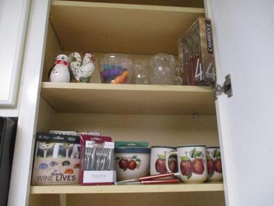Shakers Garlic Baking Dome Silverware Bar Stoppers Apple Mugs (K)