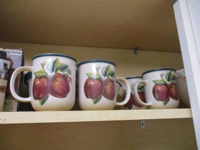 Shakers Garlic Baking Dome Silverware Bar Stoppers Apple Mugs (K)