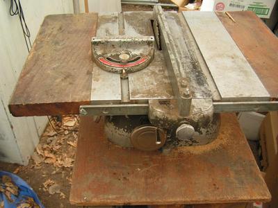 Heavy Duty table saw, vintage ShopMaster brand. Cast aluminum frame & body