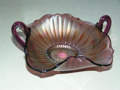 Fenton “Stippled Rays” Iridescent Amethyst Carnival Glass candy dish