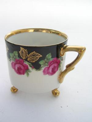 Lot of 6 assorted decorative cups