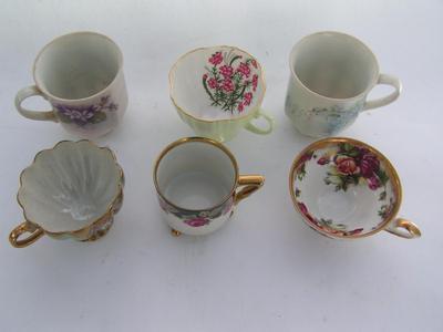Lot of 6 assorted decorative cups