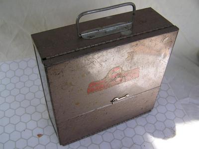 Dremel electric “Sander & Polisher” model 2000.