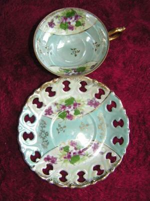 Vintage Royal Crown Arnart (Japan) 3-footed teacup & saucer set.