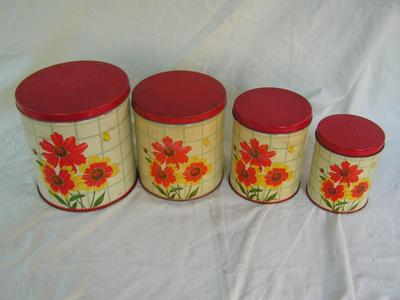 Vintage Nesco nesting canisters, set of 4, fair to good condition