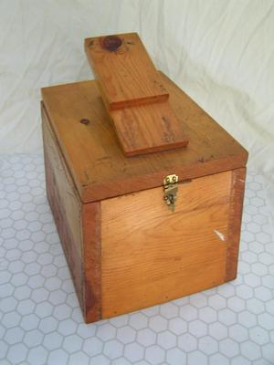 Shoe shine kit. Custom wooden box.with supplies