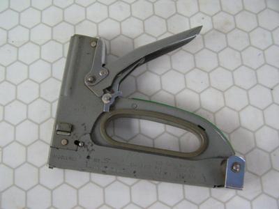 Swingline model 900 tacker stapler, vintage
