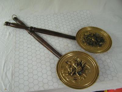 Pair of wall decor items, or replica ???