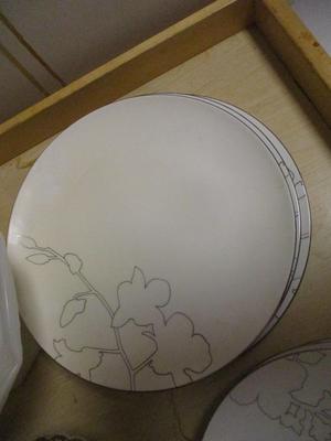 Cheese Dish Pier 1 Tea Set Calvin Klein Silhouette Exclusivite "Chamart" Limoges France (K)