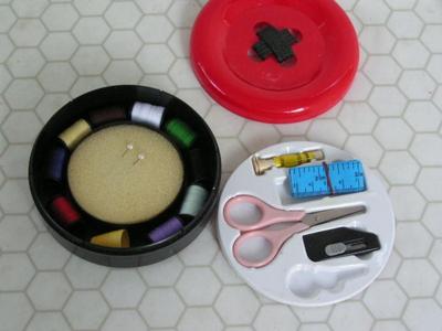 A handy little sewing kit for travel or ???