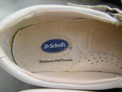 3 pair of ladies footwear, 1 Dr Scholl’s