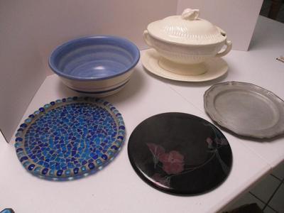Mikasa Cake Plate Chip Bowl Soup Dish Stained Glass Plate (K)
