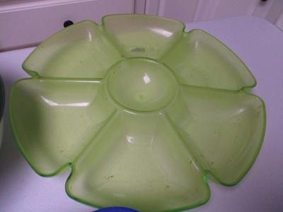 Large Serving Platters & Ivation Covered Appetizer Ice Chamber Dish (UR)