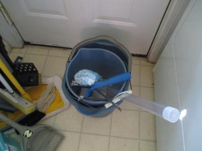 Mop Bucket Cleaning Buckets & Mops (UR)
