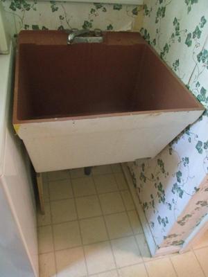 Utility Sink (UR)