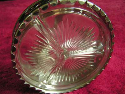 Vintage mid century modern pressed glass divided nut & candy dish