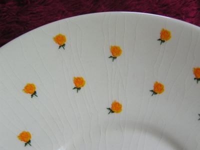 Arabia Monica teacup & saucer set. Tiny yellow roses