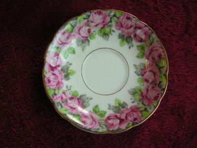 Vintage Royal Sealy China of Japan teacup & saucer set.