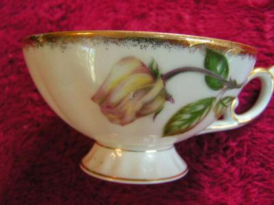 Vintage Royal Sealy China of Japan teacup & saucer set.