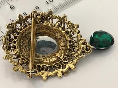 Cabachon and Glass Gold Tone Brooch
