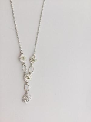 Beautiful unmarked silver tone fashion necklace