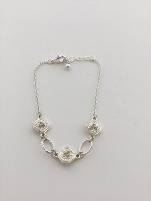 Silver tone adjustable fashion bracelet