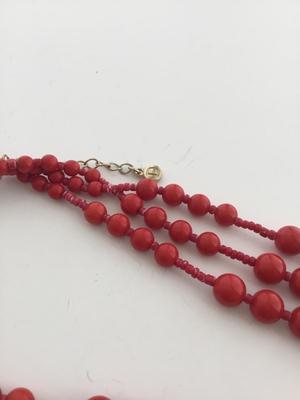 Letter D msrked red multilayer fashion beaded necklace