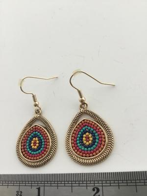 Gold tone colorful dangle fashion earrings