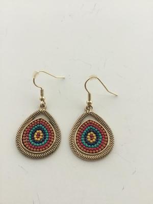 Gold tone colorful dangle fashion earrings