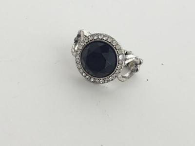 Stretchy black silver tone costume ring