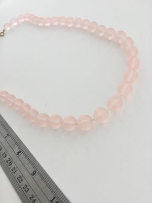 Light pink beaded fashion necklace