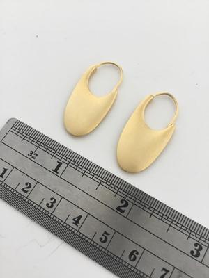 Unmarked unique gold tone earrings