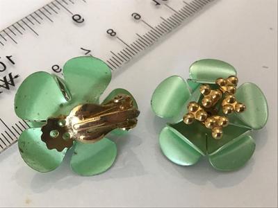 Vintage Metal Clip on Earrings