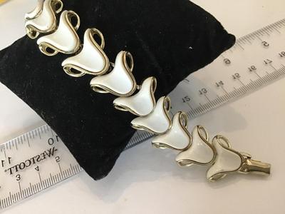 Coro Thermoset Bracelet Vintage