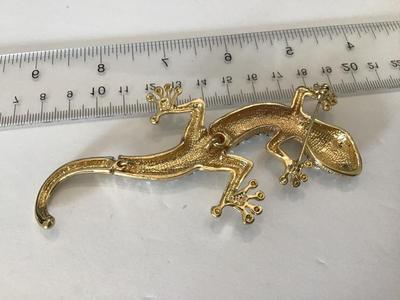 Salamander Shoulder Rhinestone Brooch
