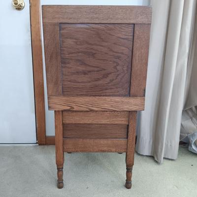 LOT 5: Vintage Wood Commode