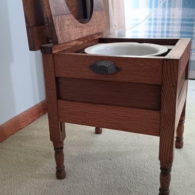 LOT 5: Vintage Wood Commode
