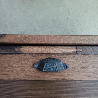 LOT 5: Vintage Wood Commode