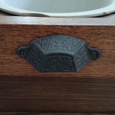 LOT 5: Vintage Wood Commode