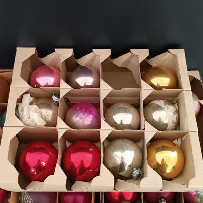 LOT 141: Vintage Christmas- Tinsel Ball, Ceramic Cookie Dish, Shiney Brites, Molded Plastic Santa Bowl & More