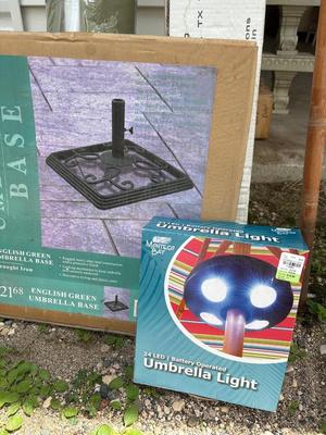 2 umbrellas, stand & lights