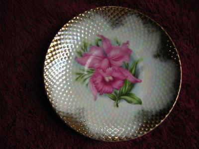 Vintage Norcrest fine china footed teacup & saucer, hand painted w/gold trim