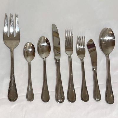 Towle ‘Beaded Antique’ Flatware Set (E-HS)