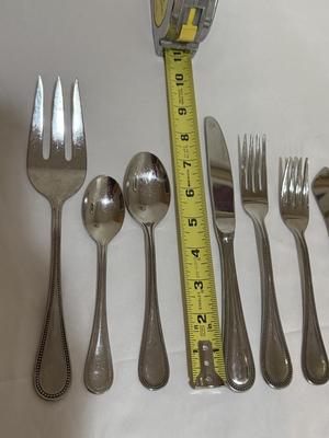 Towle ‘Beaded Antique’ Flatware Set (E-HS)