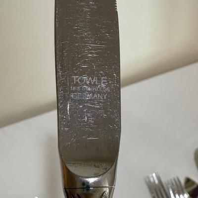 Towle ‘Beaded Antique’ Flatware Set (E-HS)