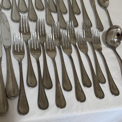 Towle ‘Beaded Antique’ Flatware Set (E-HS)